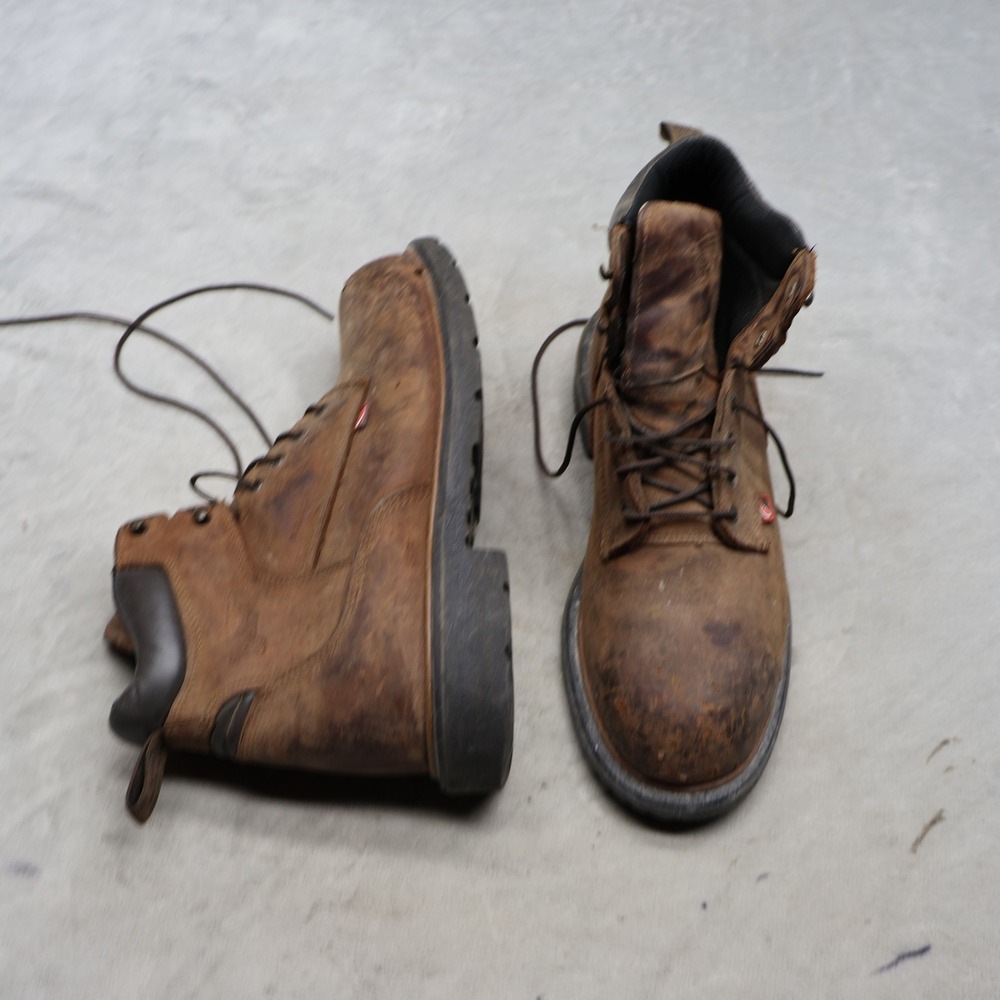 Red Wing Men 11 Work Boots Brown DynaForce 6" Leather Rugged Waterproof USA Made